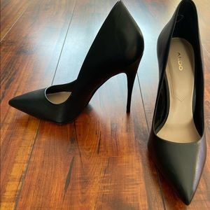 Black Aldo Pumps